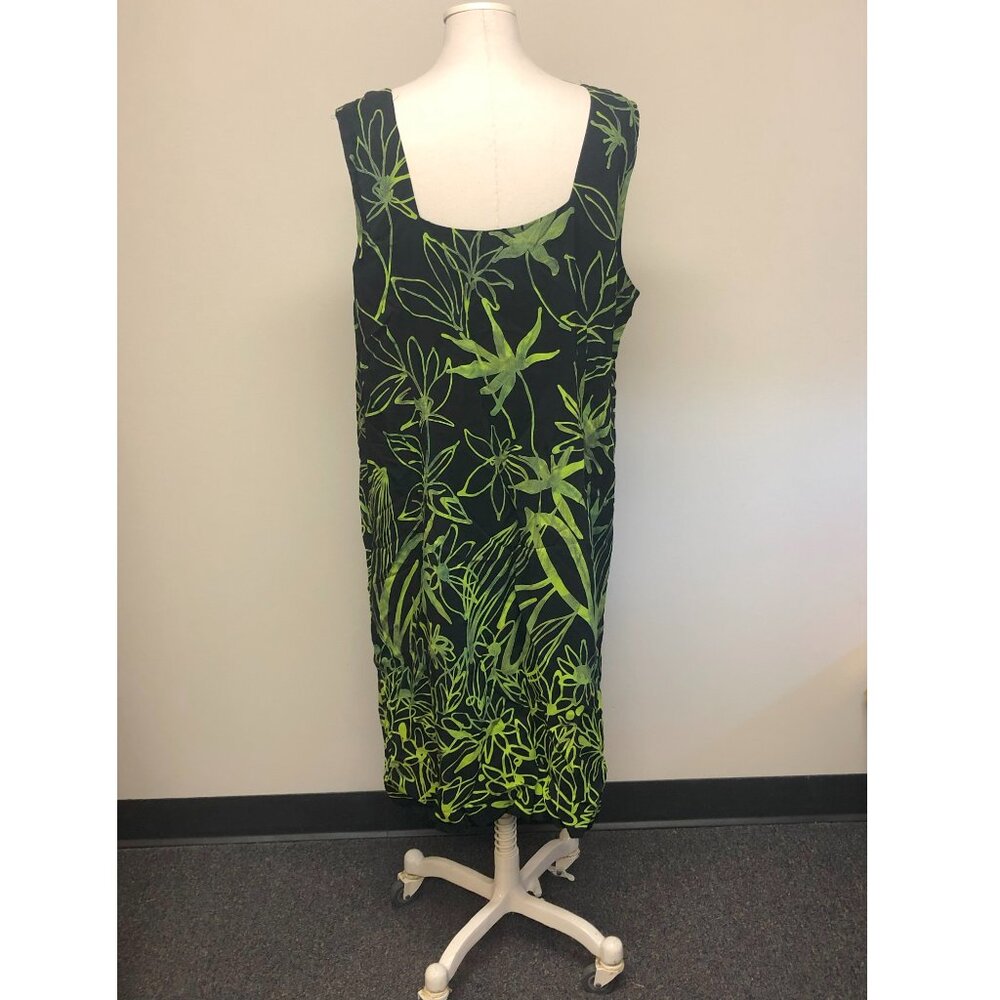 Square Neck dress with green illustrative floral leaves - Picture 5 of 13